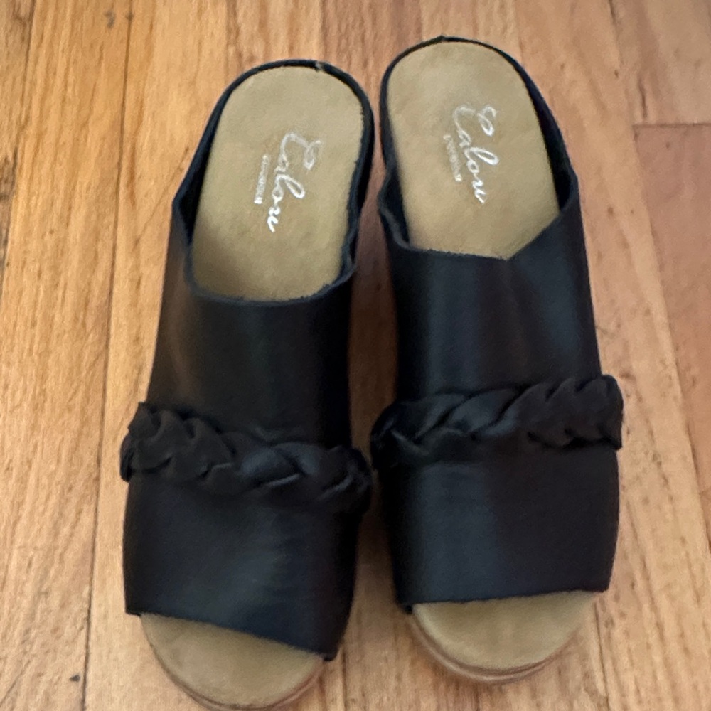 Calou Stockholm Black Leather Braided Clogs